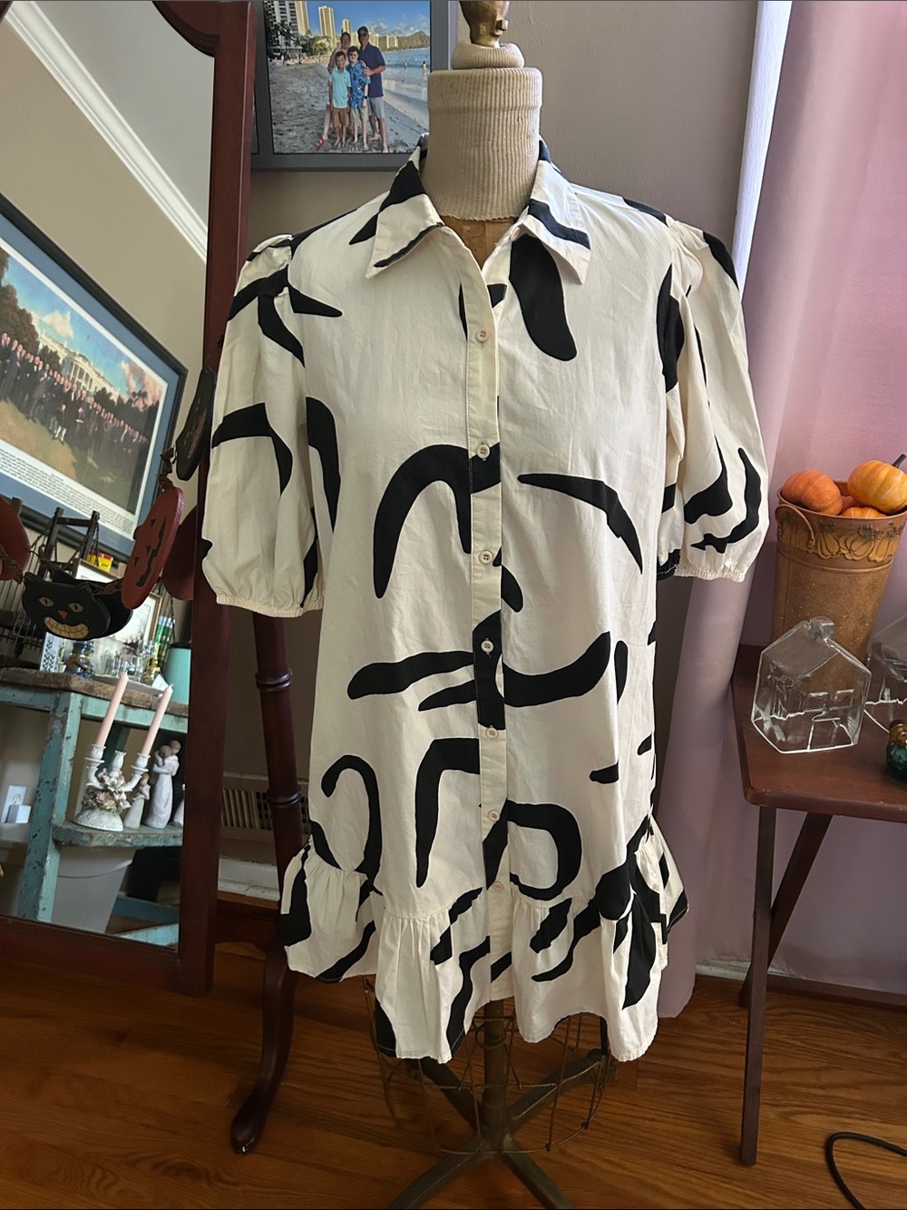 Sincerely J Women's Black & White Abstract Button-Down Mini Dress | Size Medium